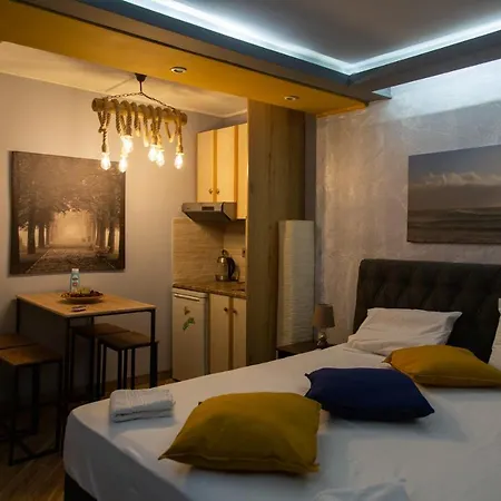 Studio Acropolis-2