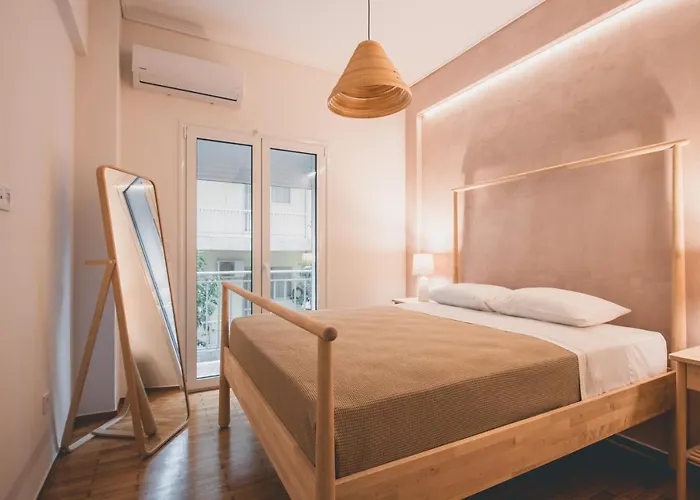 90M2 Luxury Apartment In The Heart Of Athens - Living Stone Sunstone